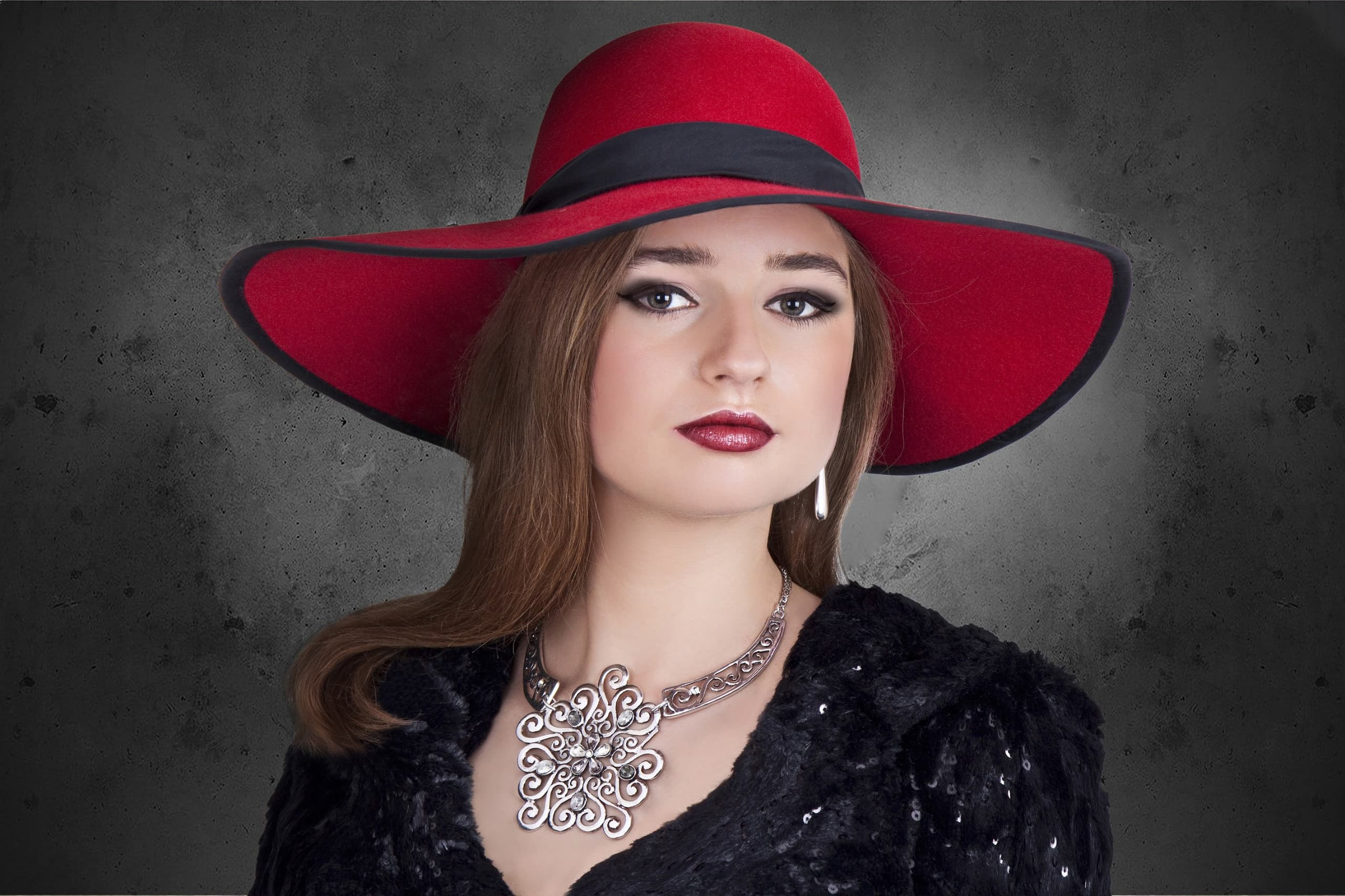 discover mor %zimoran Style Secrets: How One Small Accessory Can Completely Transform Your Look
